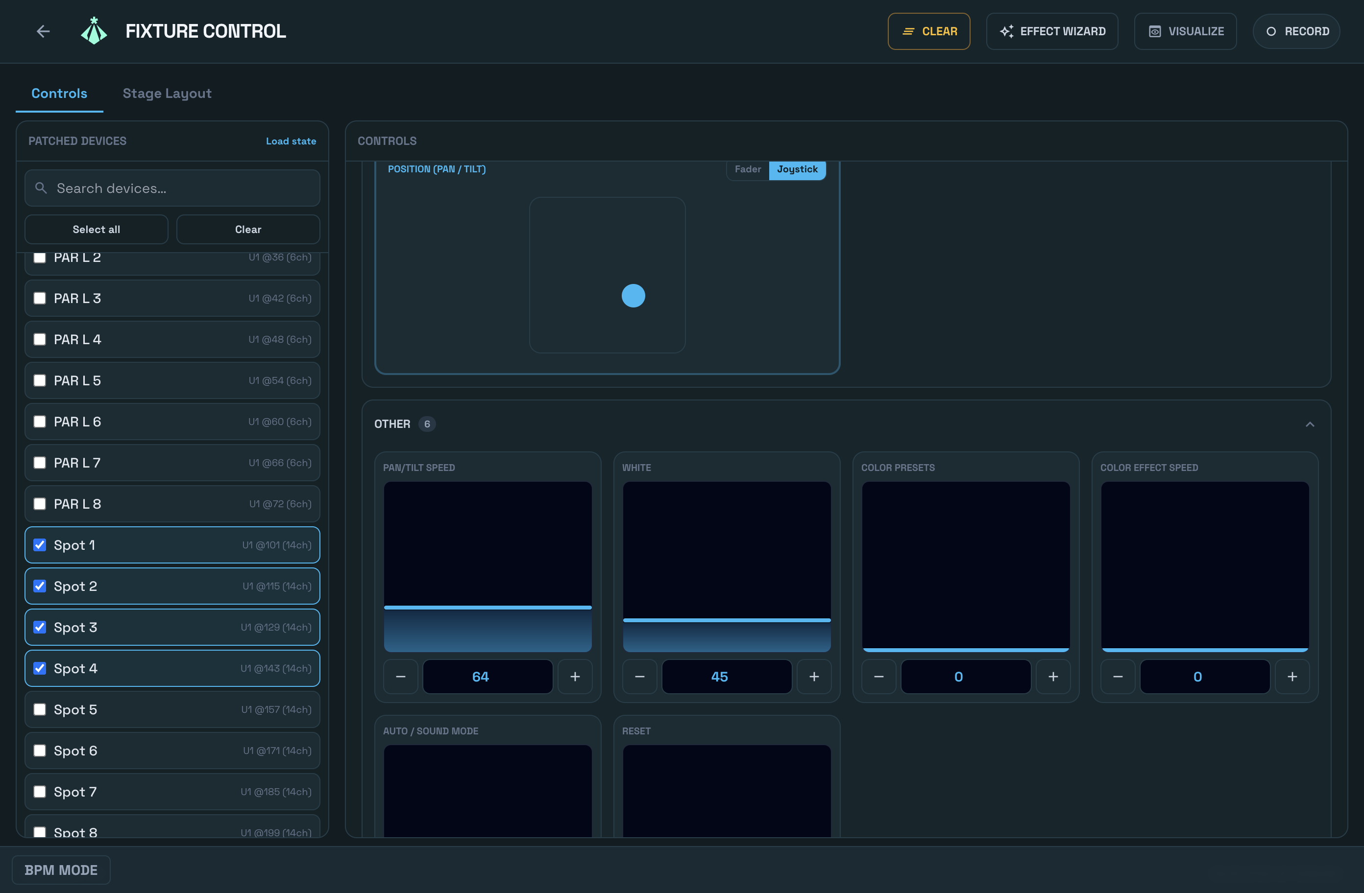 Control de Fixtures: varios fixtures con patch controlados desde una sola pantalla